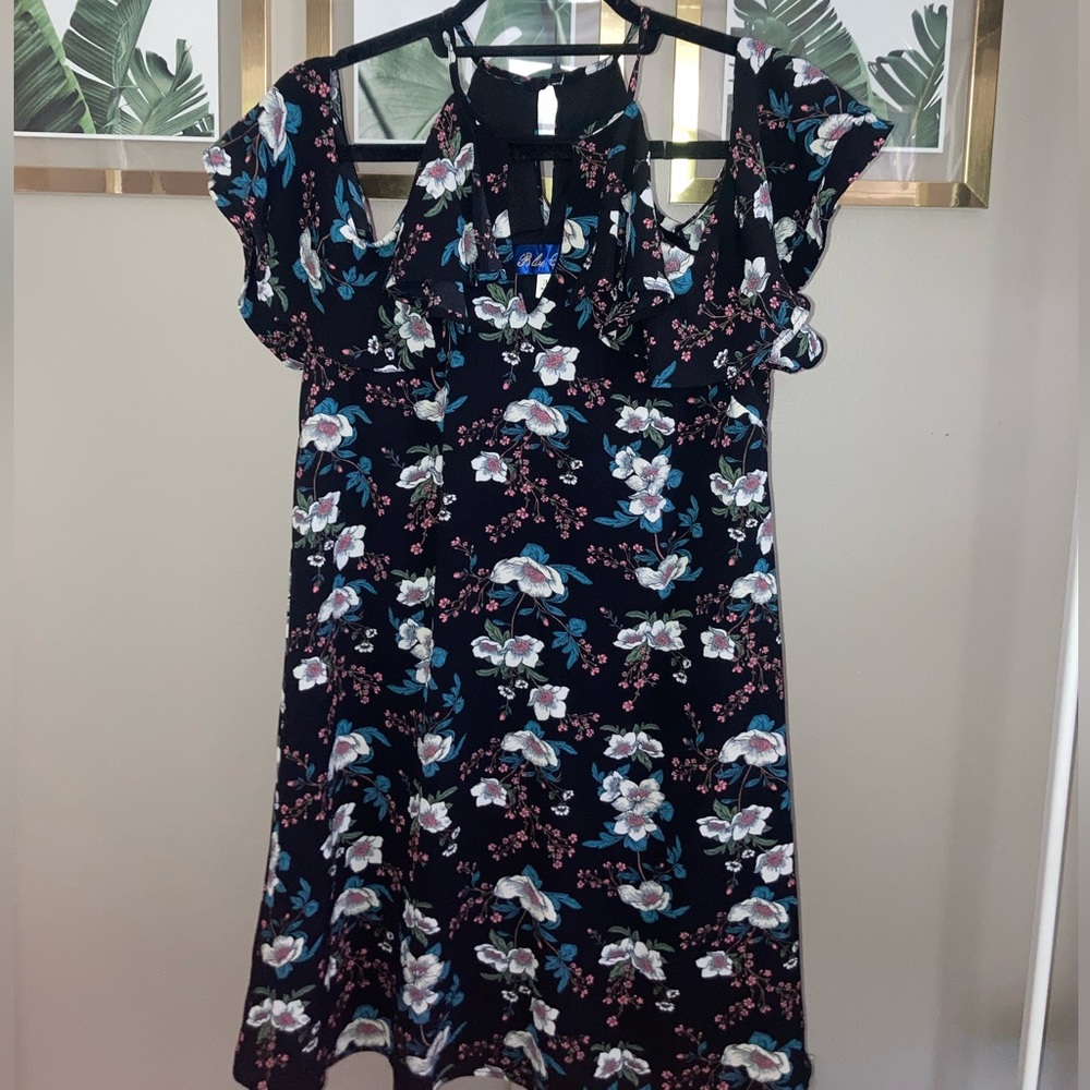 Francesca’s Black Floral Dress Size Medium